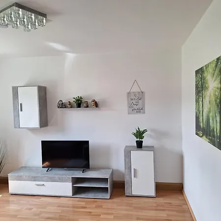 Am Wald Apartmán Lengenfeld (Saxony)